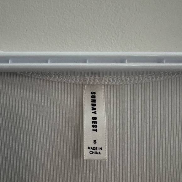 Aritzia Sunday Best long sleeve button shirt - Picture 3 of 3